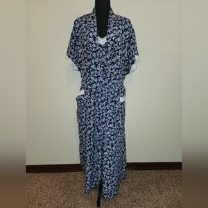 Natori Nightgown And Robe